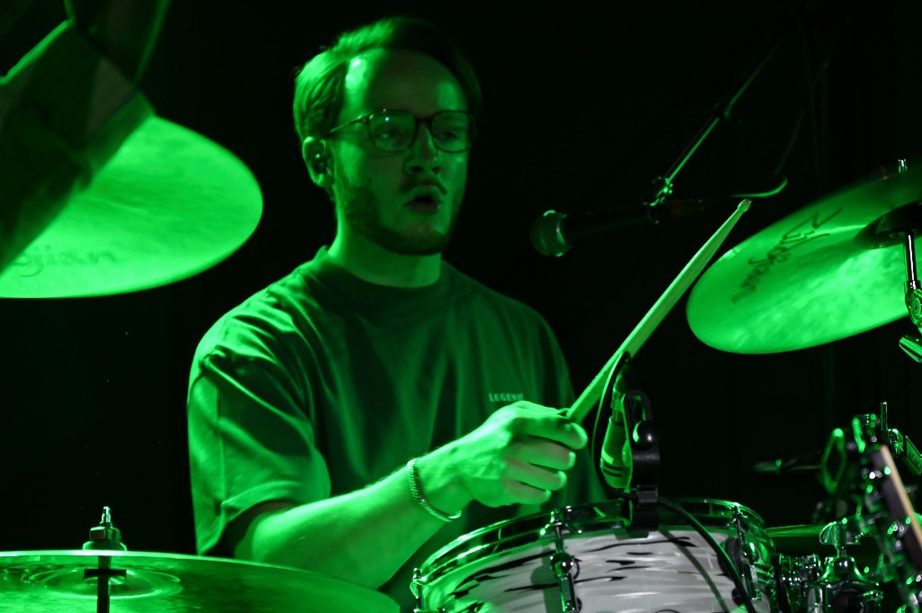 ../Images/10 jaar Ro's Barbershop 106.jpg